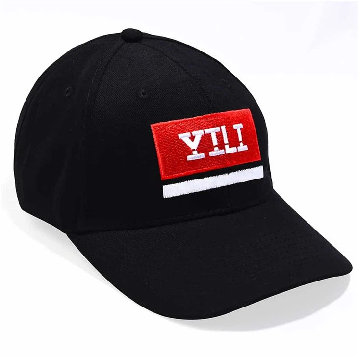 YiLi Black Baseball Cap With Adjustable Strap