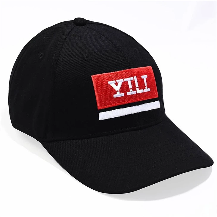 YiLi Black Baseball Cap With Adjustable Strap