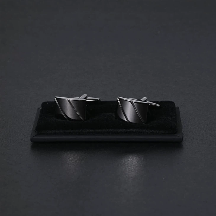 YiLi Silver Geometric Cufflinks With Matte Finish